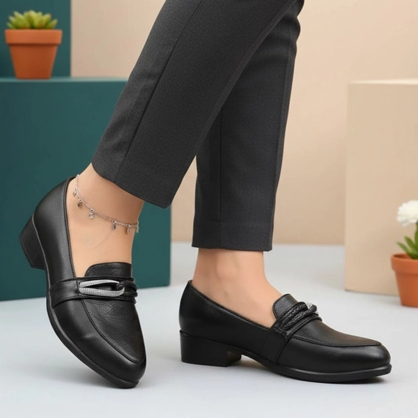 کالج طبی پاشنه دار زنانه نگین دار چرمی لیمو طب